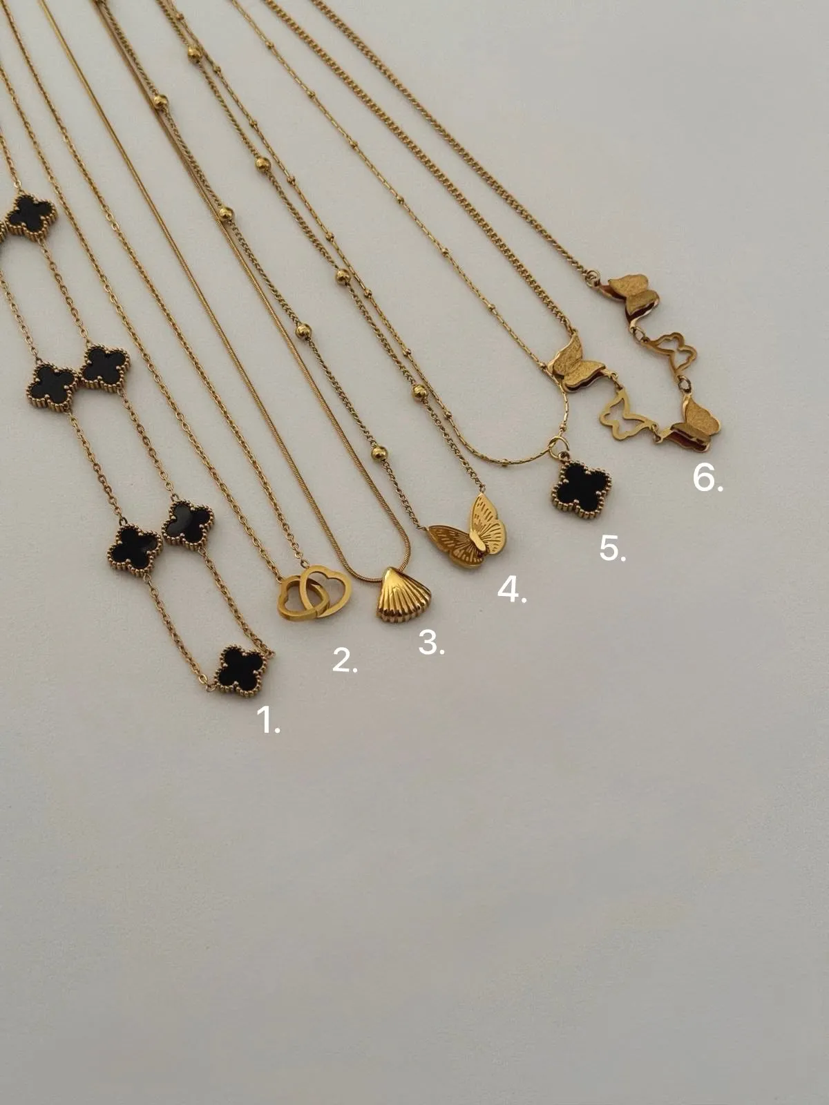 collares dorados