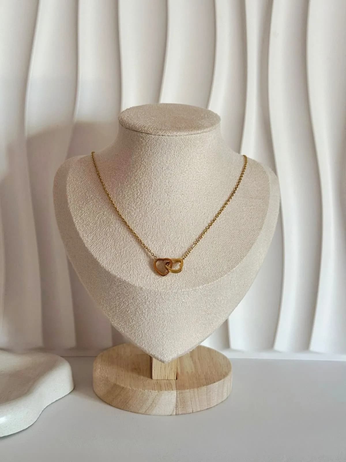 collares dorados - Vista alternativa
