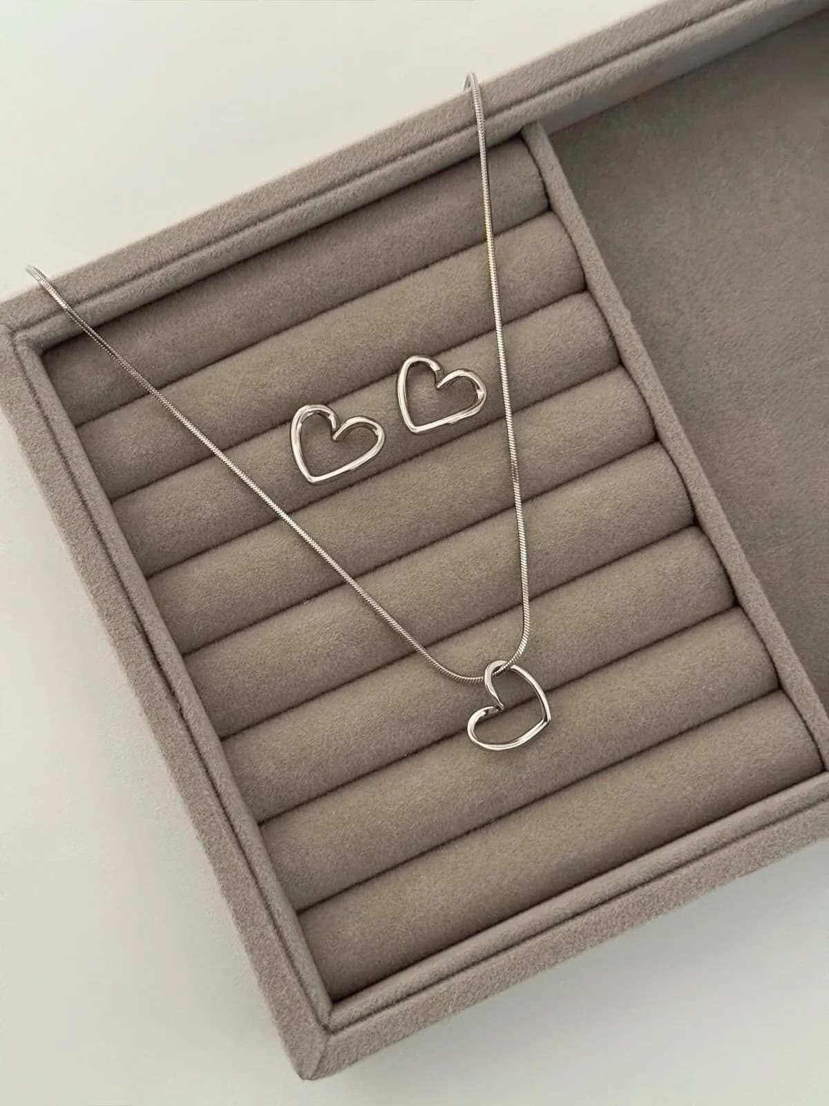 set corazon plateado